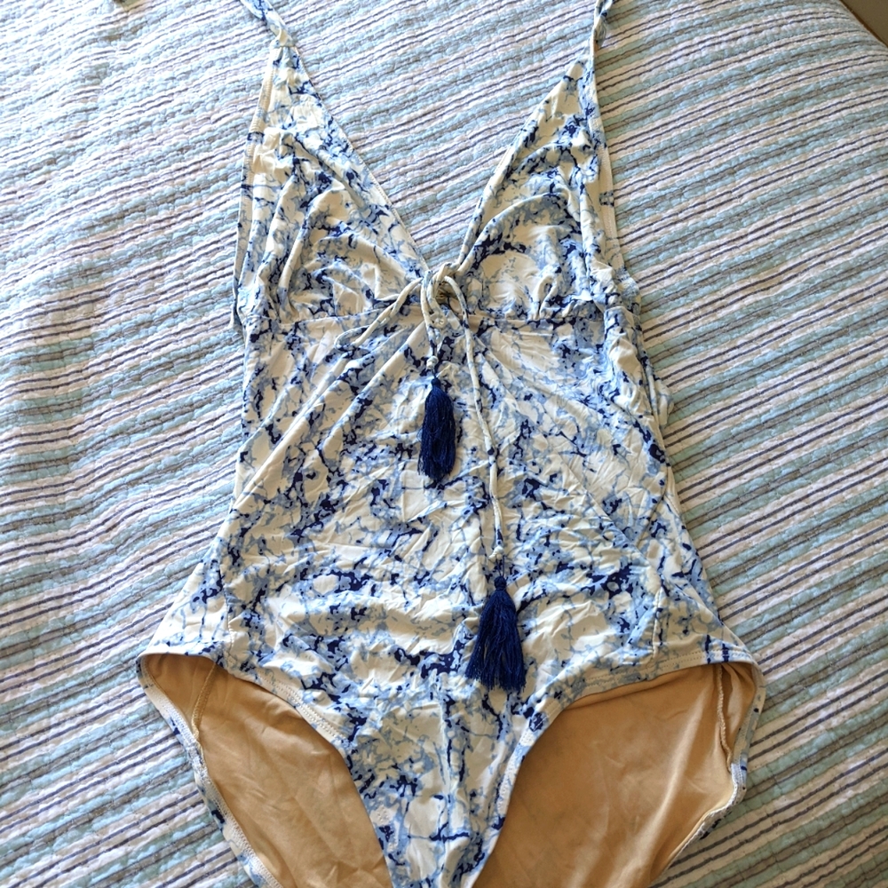 Bathing suit
